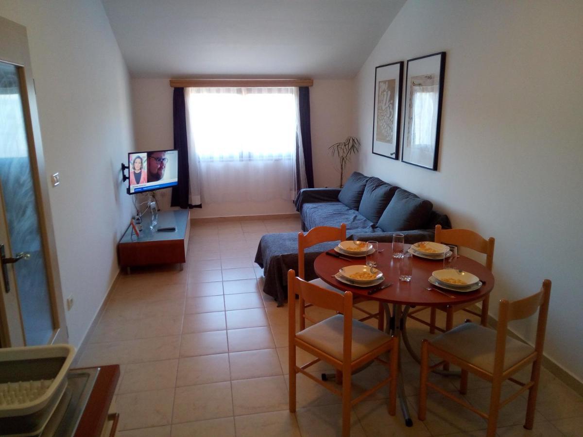 Apartman Adriatic Póla Kültér fotó