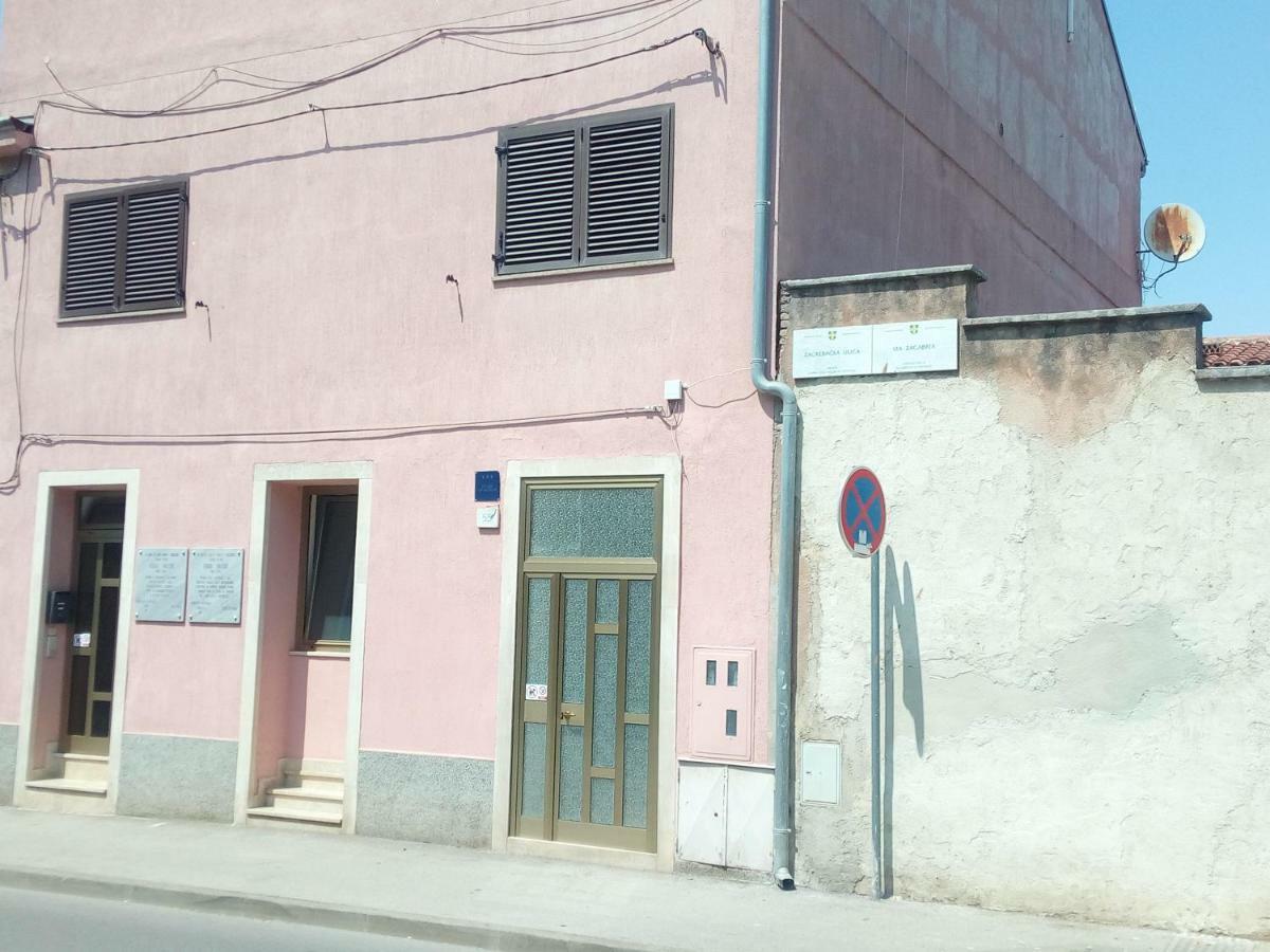 Apartman Adriatic Póla Kültér fotó